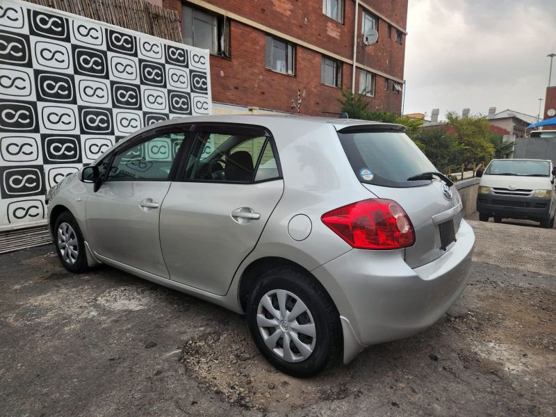 31526  TOYOTA AURIS  2009  
