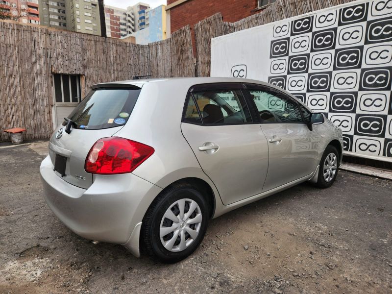  31526  TOYOTA AURIS  2009  
