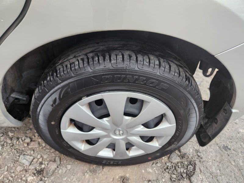  31526  TOYOTA AURIS  2009  