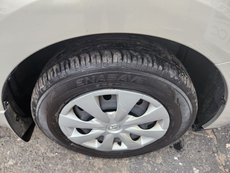  31526  TOYOTA AURIS  2009  