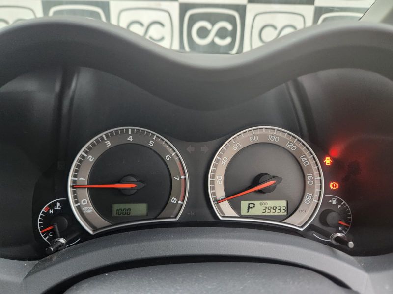  31526  TOYOTA AURIS  2009  