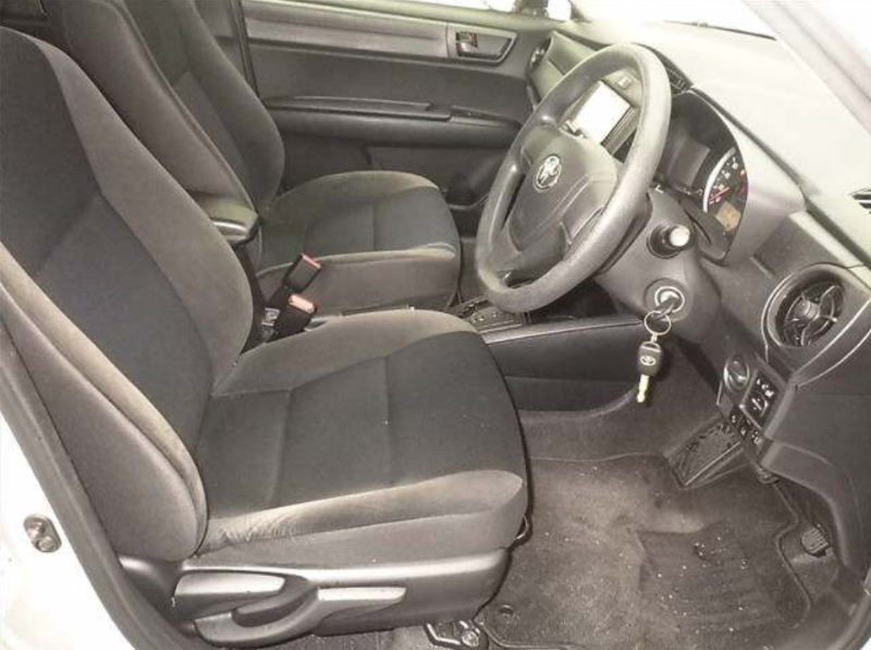  31533  TOYOTA AXIO  2018  