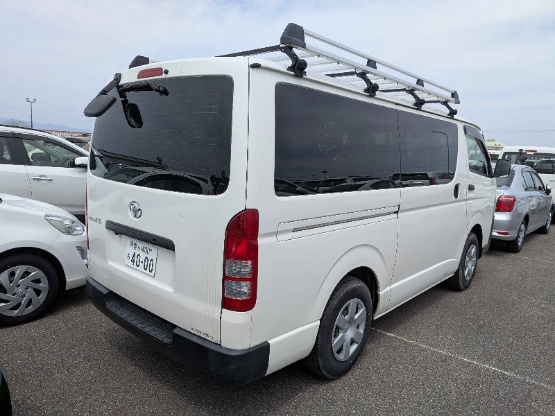  31536  TOYOTA REGIUS ACE  2017  