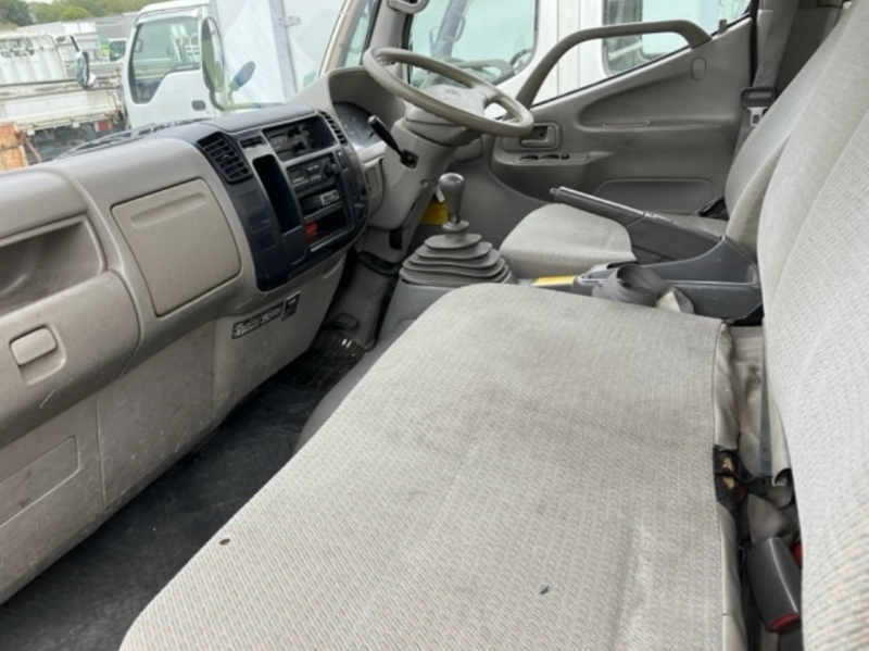  31537  TOYOTA DYNA  2003  