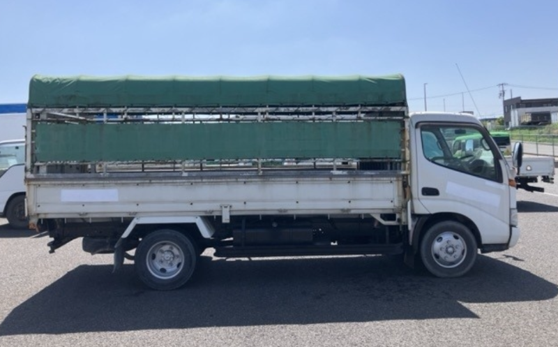  31540  HINO DUTRO  2001  
