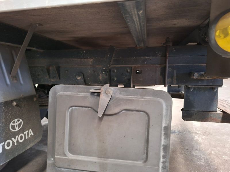 31541  TOYOTA DYNA  2006  