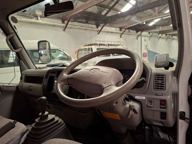  31541  TOYOTA DYNA  2006  