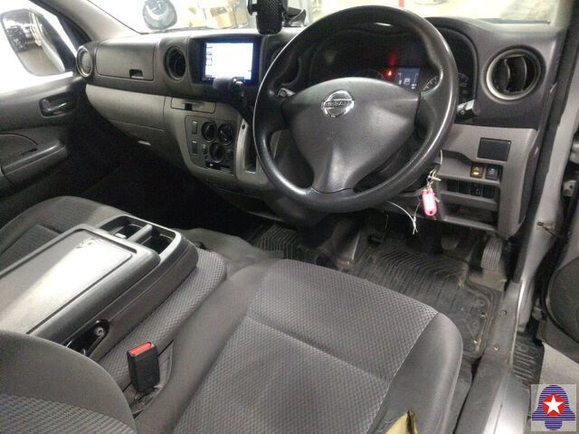  31545  NISSAN CARAVAN  2017  