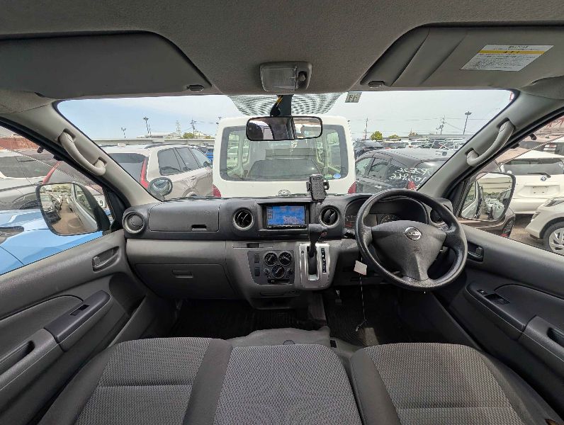  31545  NISSAN CARAVAN  2017  