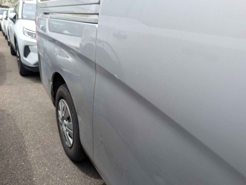  31545  NISSAN CARAVAN  2017  