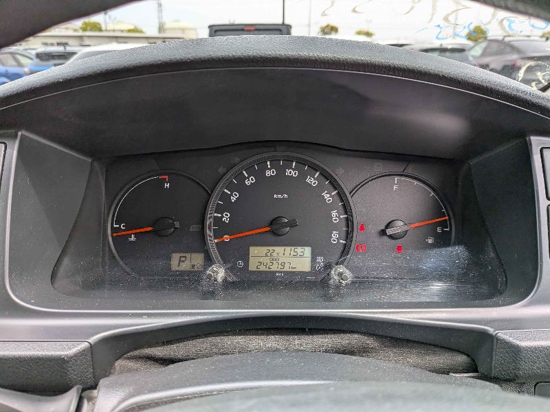 31546  TOYOTA HIACE  2017  