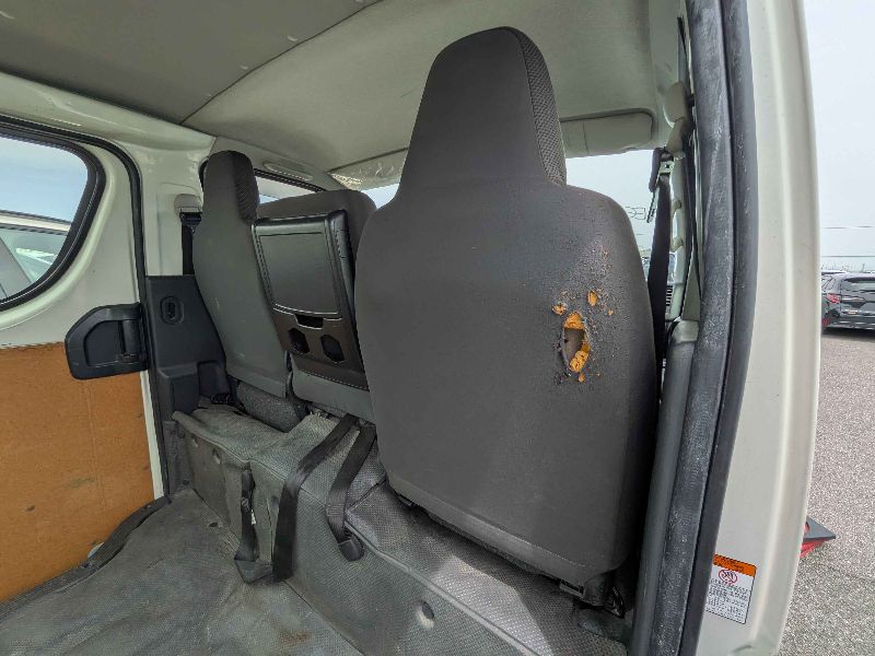 31546  TOYOTA HIACE  2017  