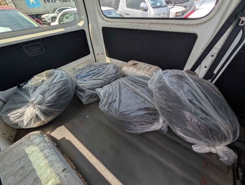  31547  NISSAN CARAVAN  2017  