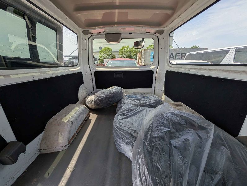  31547  NISSAN CARAVAN  2017  