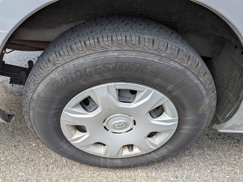  31552  TOYOTA HIACE  2017  
