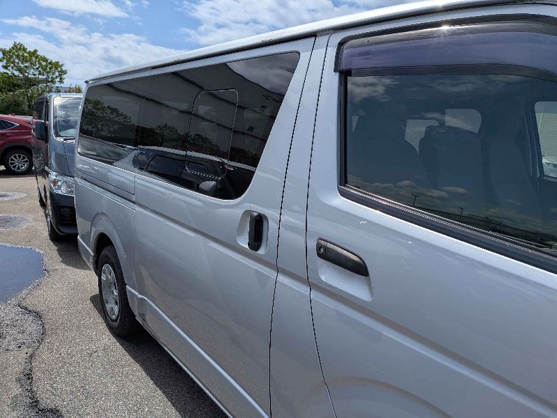  31552  TOYOTA HIACE  2017  