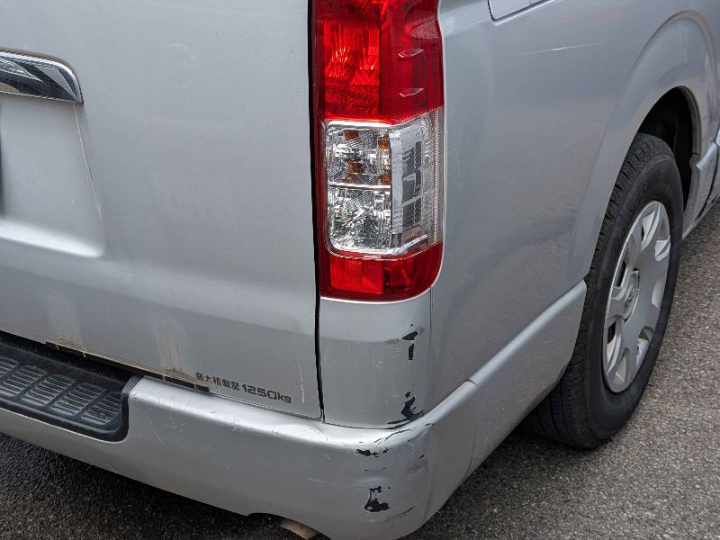  31552  TOYOTA HIACE  2017  