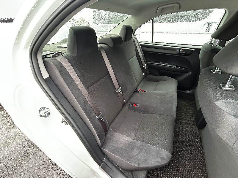  31556  TOYOTA COROLLA AXIO  2018  
