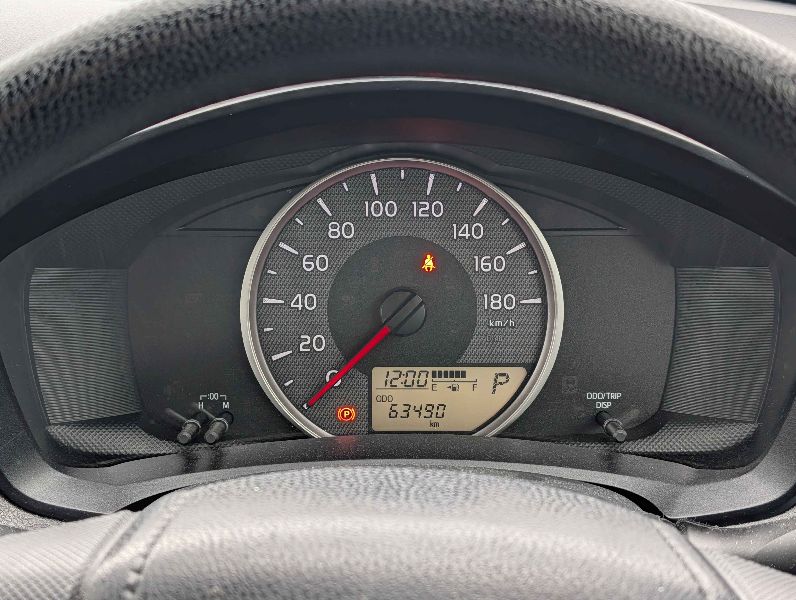  31560  TOYOTA COROLLA AXIO  2017  