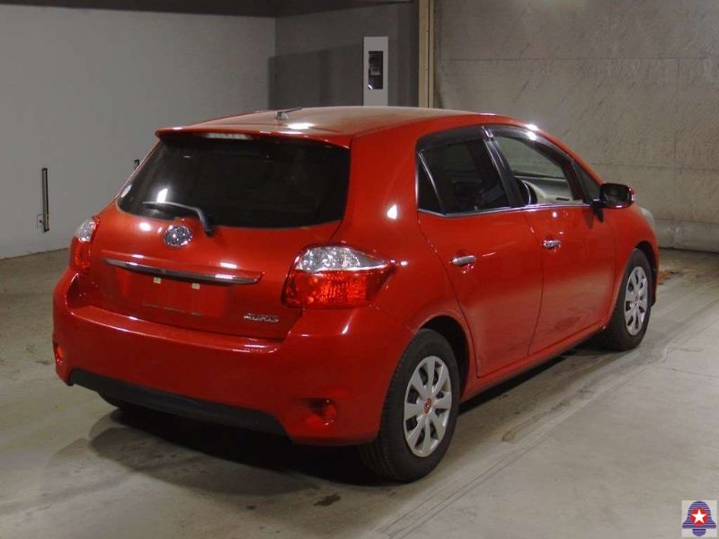  31561  TOYOTA AURIS  2010  