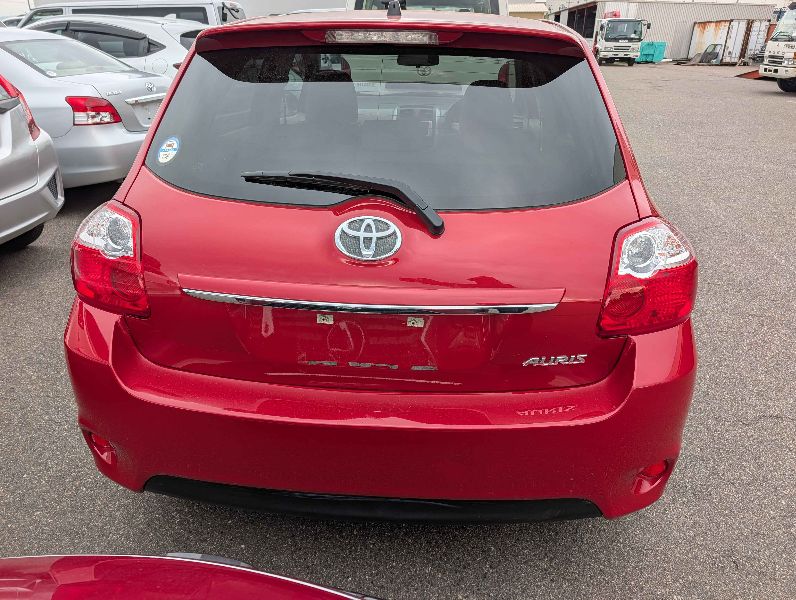  31561  TOYOTA AURIS  2010  