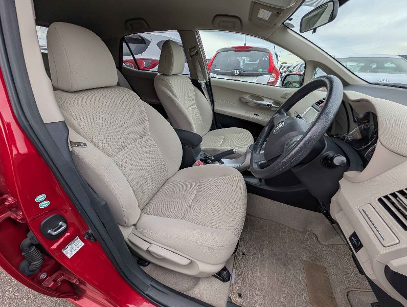  31561  TOYOTA AURIS  2010  