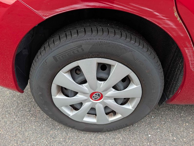  31561  TOYOTA AURIS  2010  