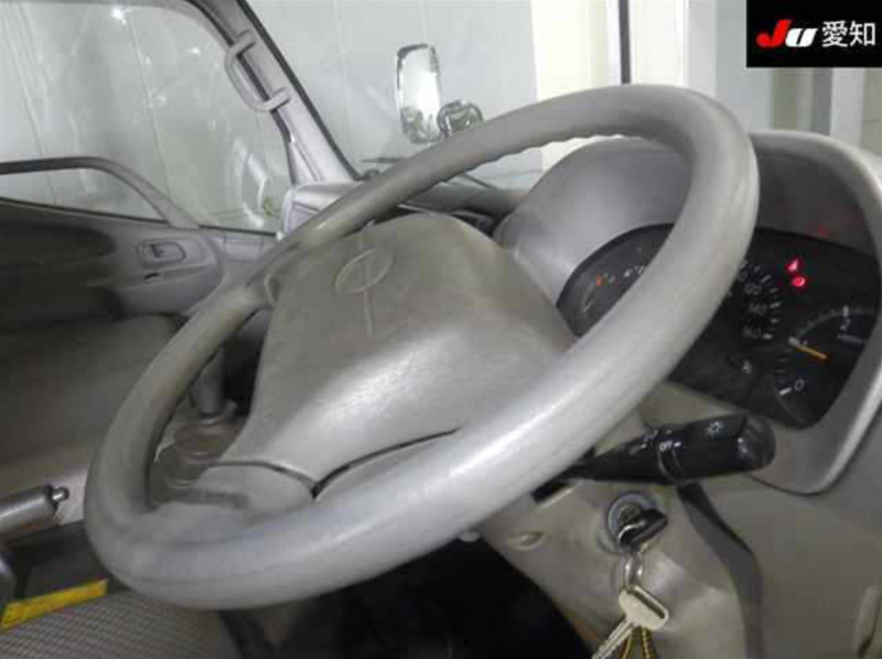 31564  HINO DUTRO  2006  