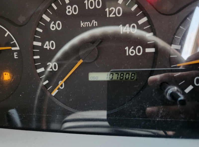  31564  HINO DUTRO  2006  