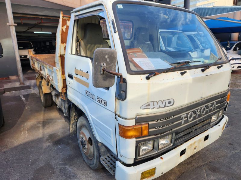  31565  TOYOTA DYNA  1994  