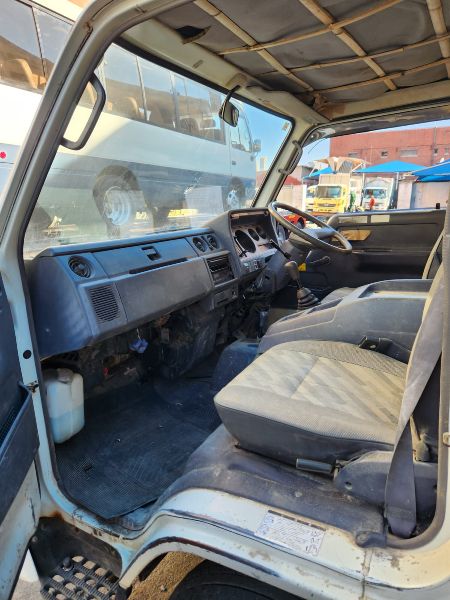  31565  TOYOTA DYNA  1994  