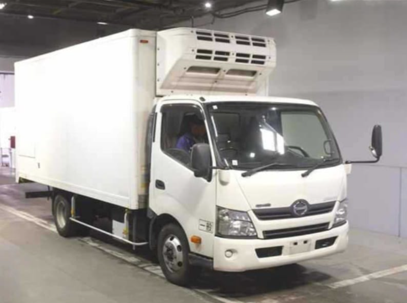  31567  HINO DUTRO  2017 