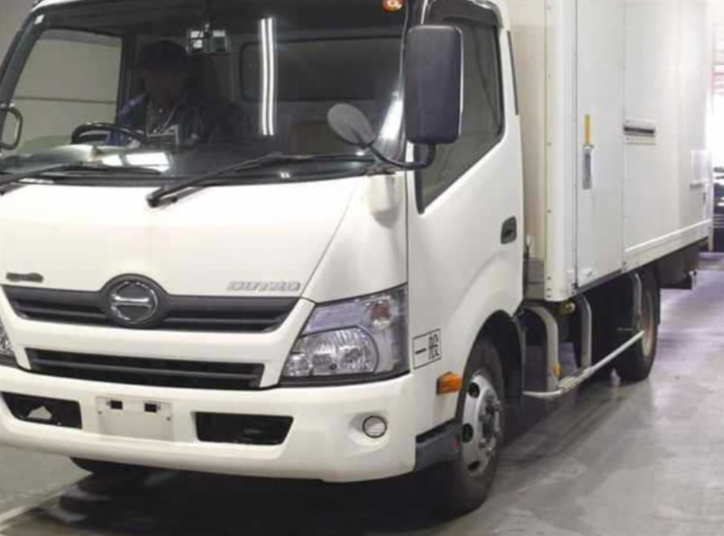  31567  HINO DUTRO  2017  