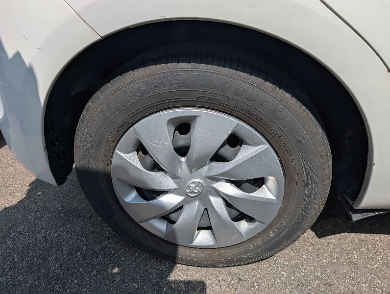  31588  TOYOTA VITZ  2017  