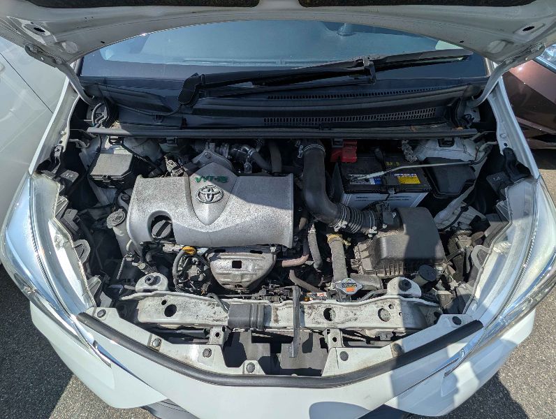  31588  TOYOTA VITZ  2017  