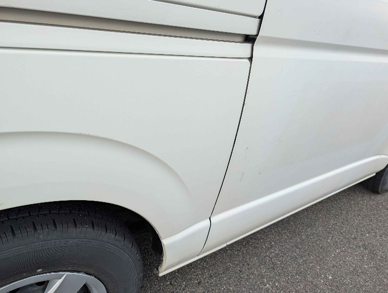 31590  TOYOTA HIACE  2017  
