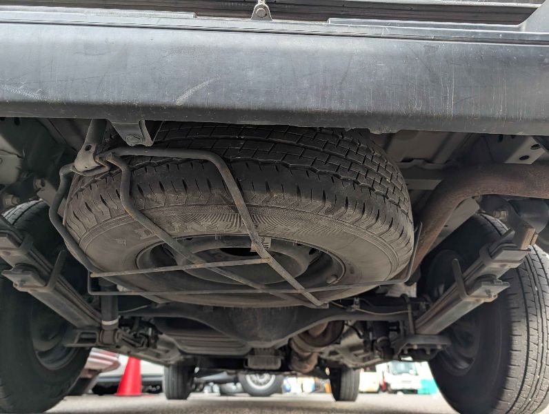  31590  TOYOTA HIACE  2017  
