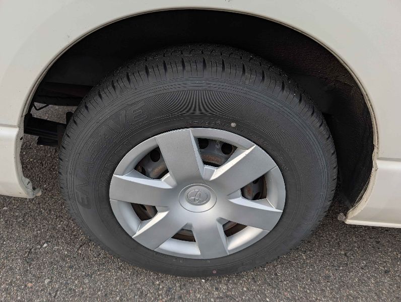  31590  TOYOTA HIACE  2017  