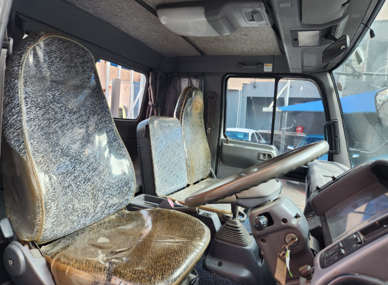  31597  HINO RANGER TRUCK  1999  