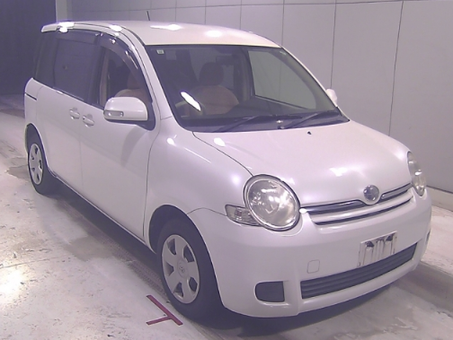  31602  TOYOTA SIENTA  2011 