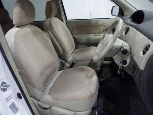  31602  TOYOTA SIENTA  2011  