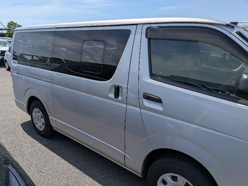  31603  TOYOTA HIACE REGIUS  2018  