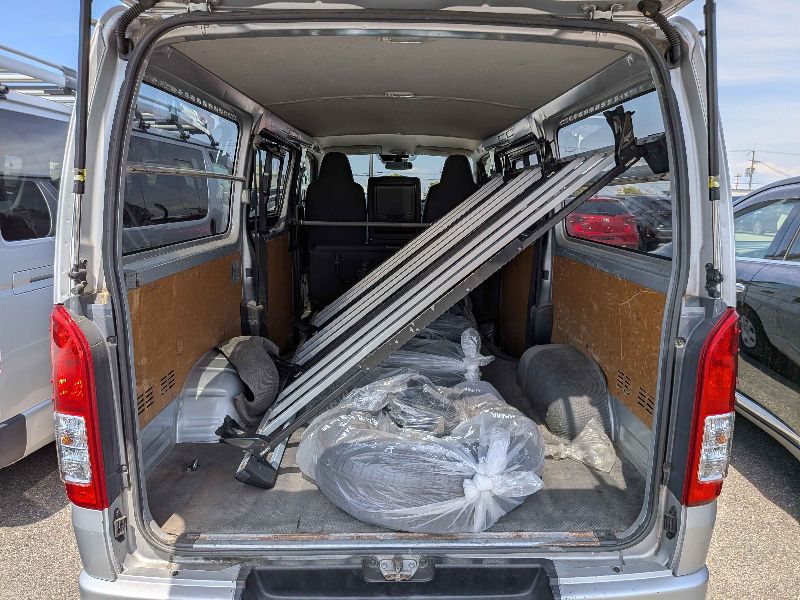  31603  TOYOTA HIACE REGIUS  2018  