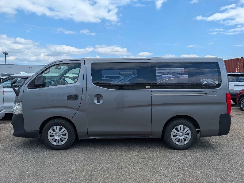  31604  NISSAN CARAVAN  2018  