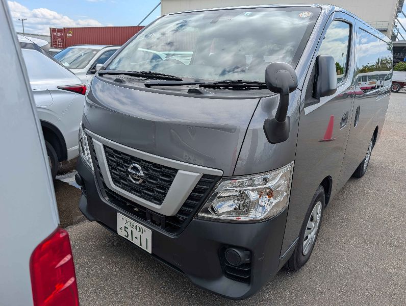  31604  NISSAN CARAVAN  2018  