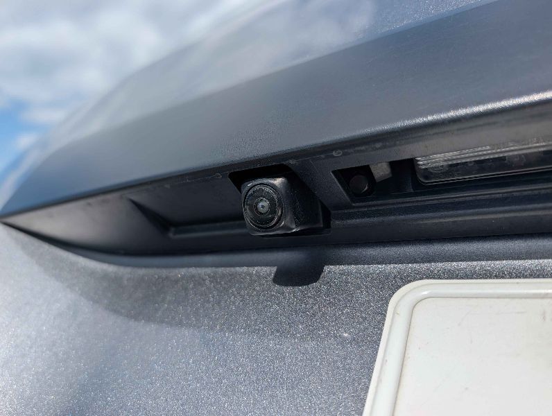  31604  NISSAN CARAVAN  2018  