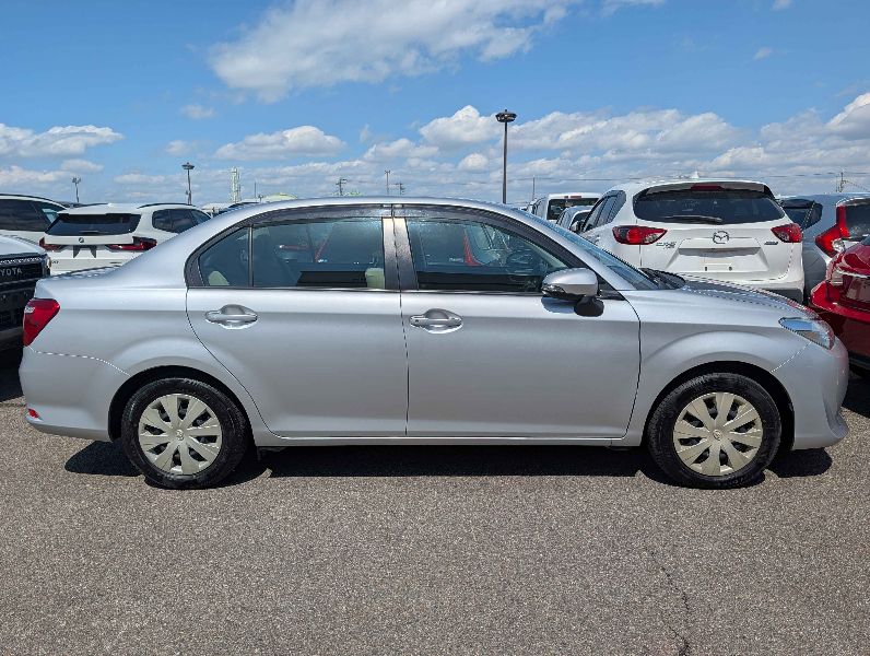  31605  TOYOTA AXIO  2017  