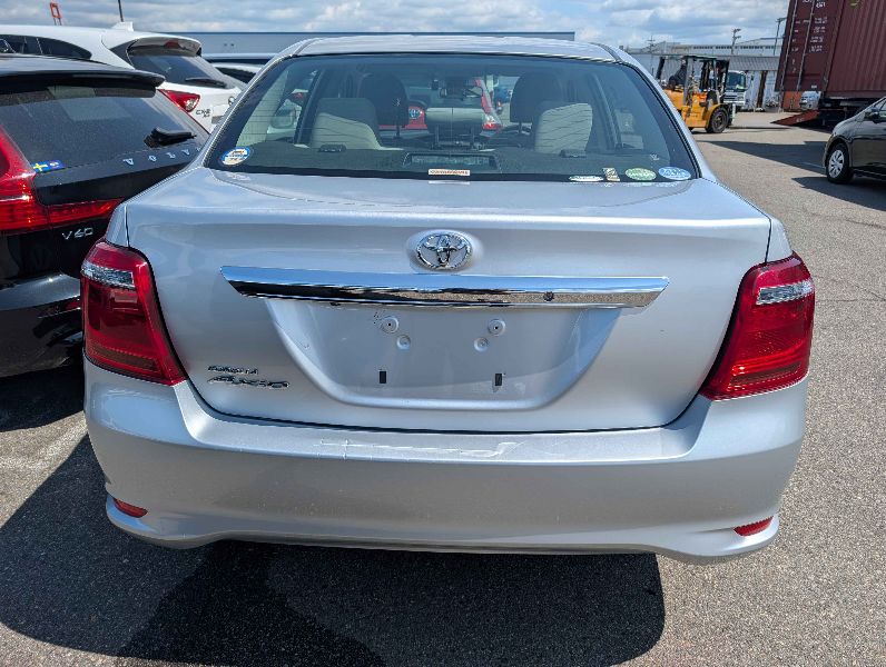  31605  TOYOTA AXIO  2017  