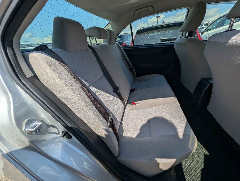  31605  TOYOTA AXIO  2017  