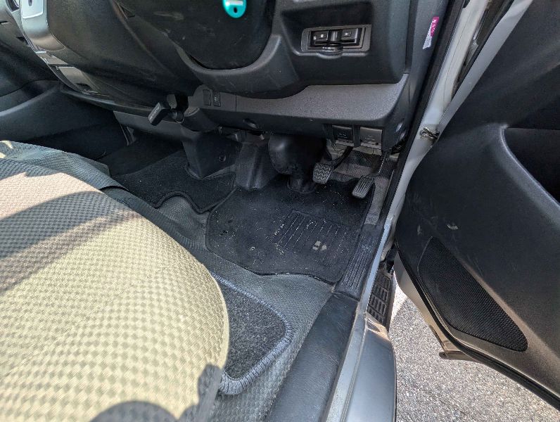  31606  TOYOTA HIACE  2017  